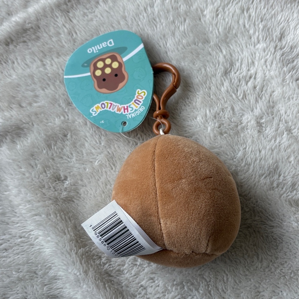 Squishmallows Danilo Toast Plush Keychain ๐๐ซ | NWT ClipOn Mini | Kawaii Foodie - Picture 2 of 5